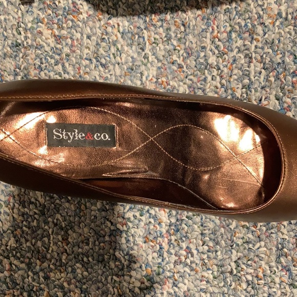 Style & Co Bronze Heels - Picture 2 of 4